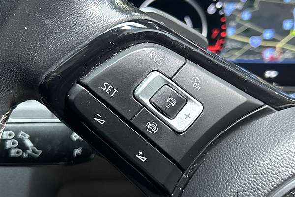 2020 Volkswagen Golf R 7.5 thumb-17