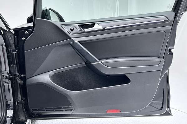 2020 Volkswagen Golf R 7.5 thumb-18