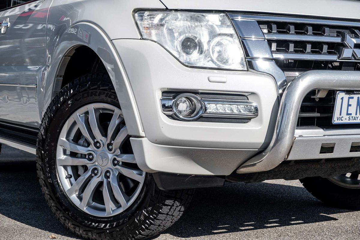 2015 Mitsubishi Pajero Exceed NX