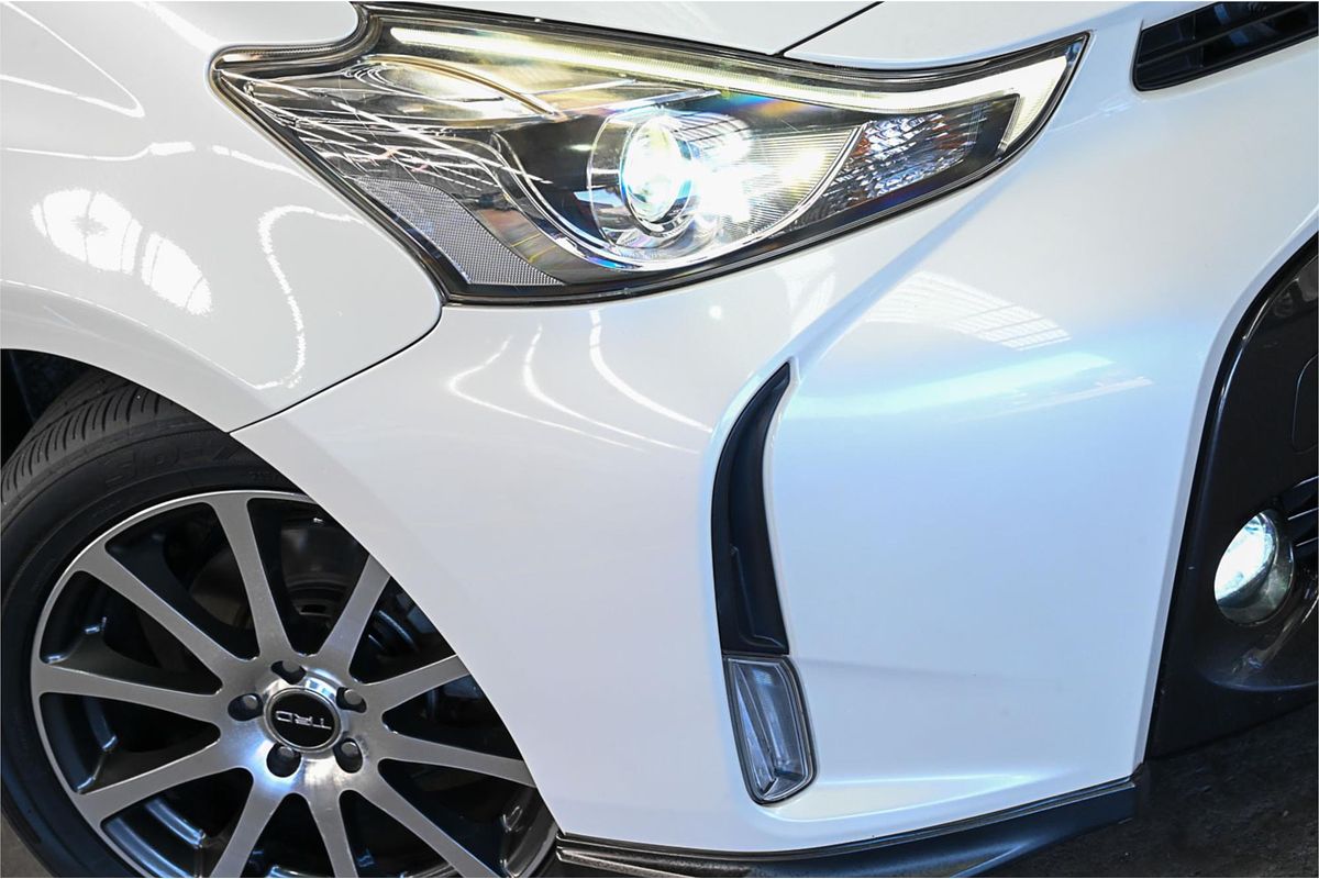 2015 Toyota Prius G Touring ZVW40