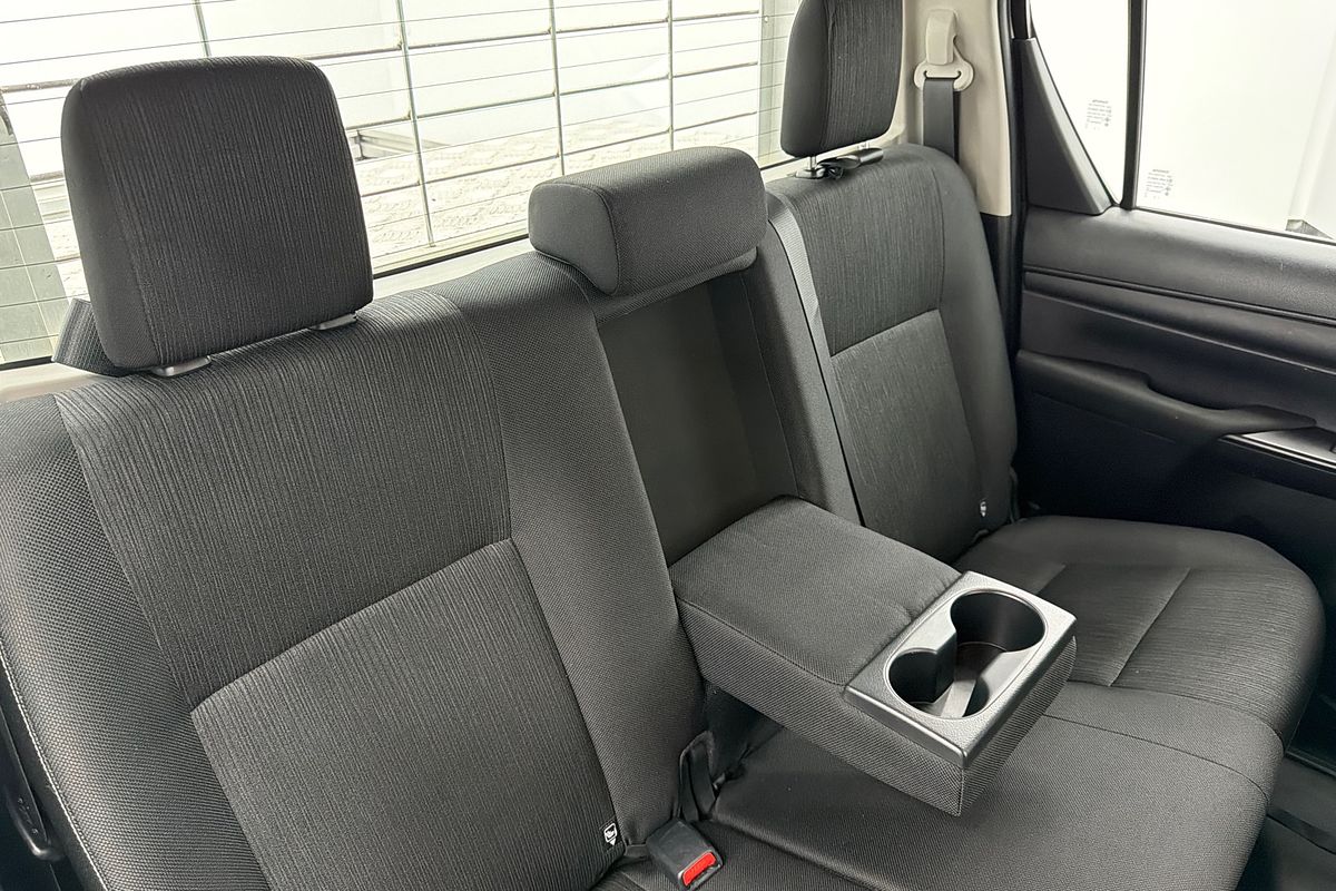 2018 Toyota Hilux SR GUN126R 4X4