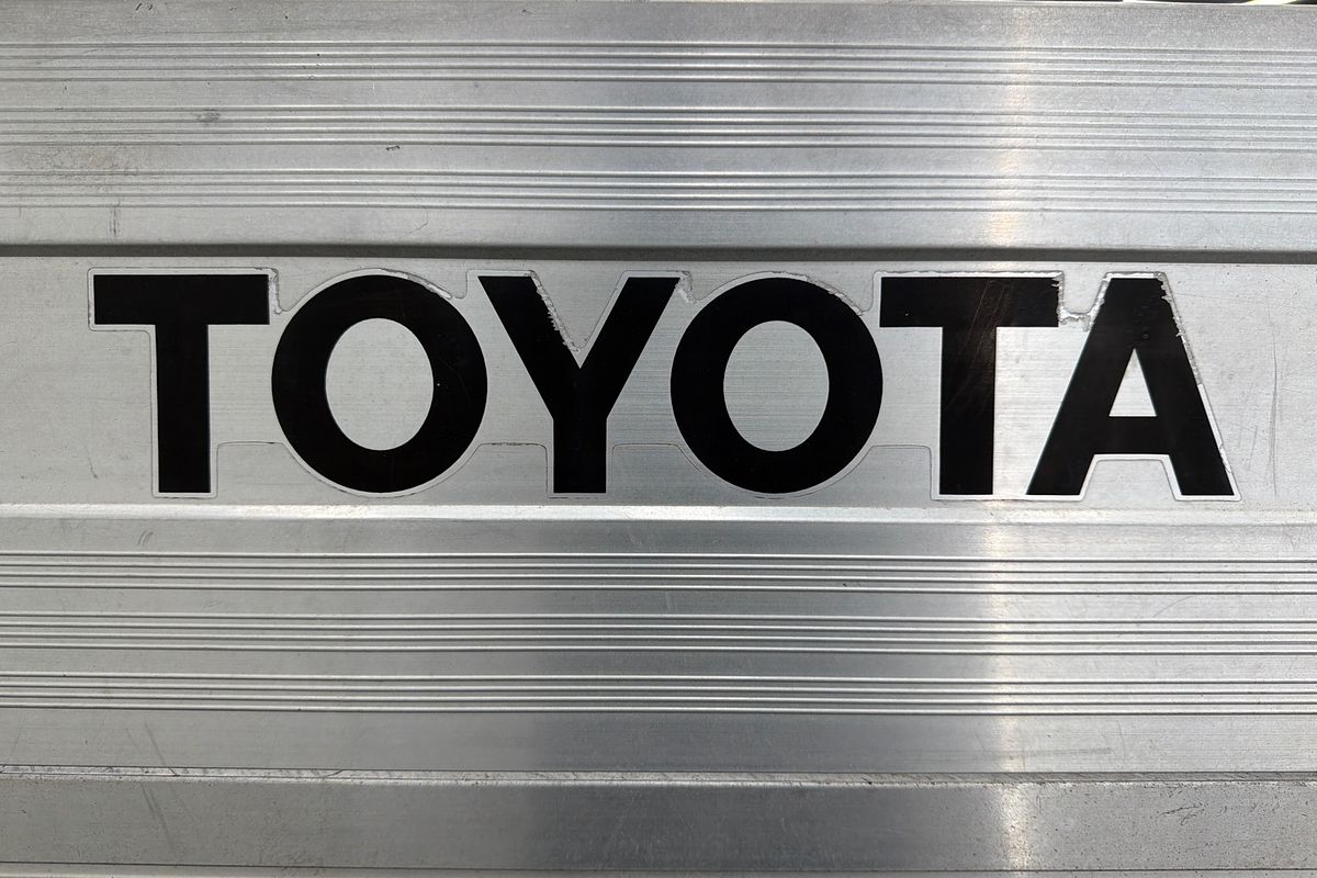 2018 Toyota Hilux SR GUN126R 4X4