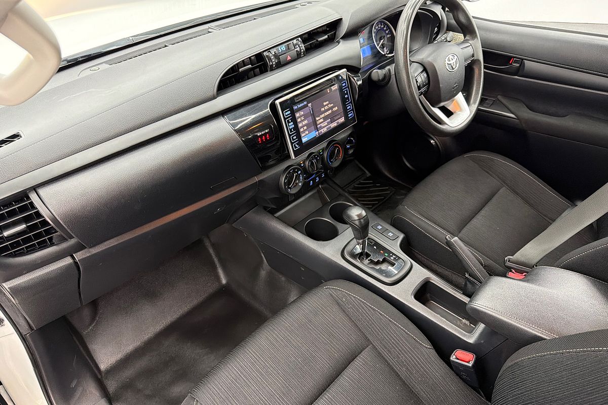 2018 Toyota Hilux SR GUN126R 4X4