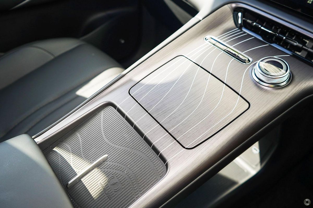 2026 Geely Starray EM-i Inspire P145