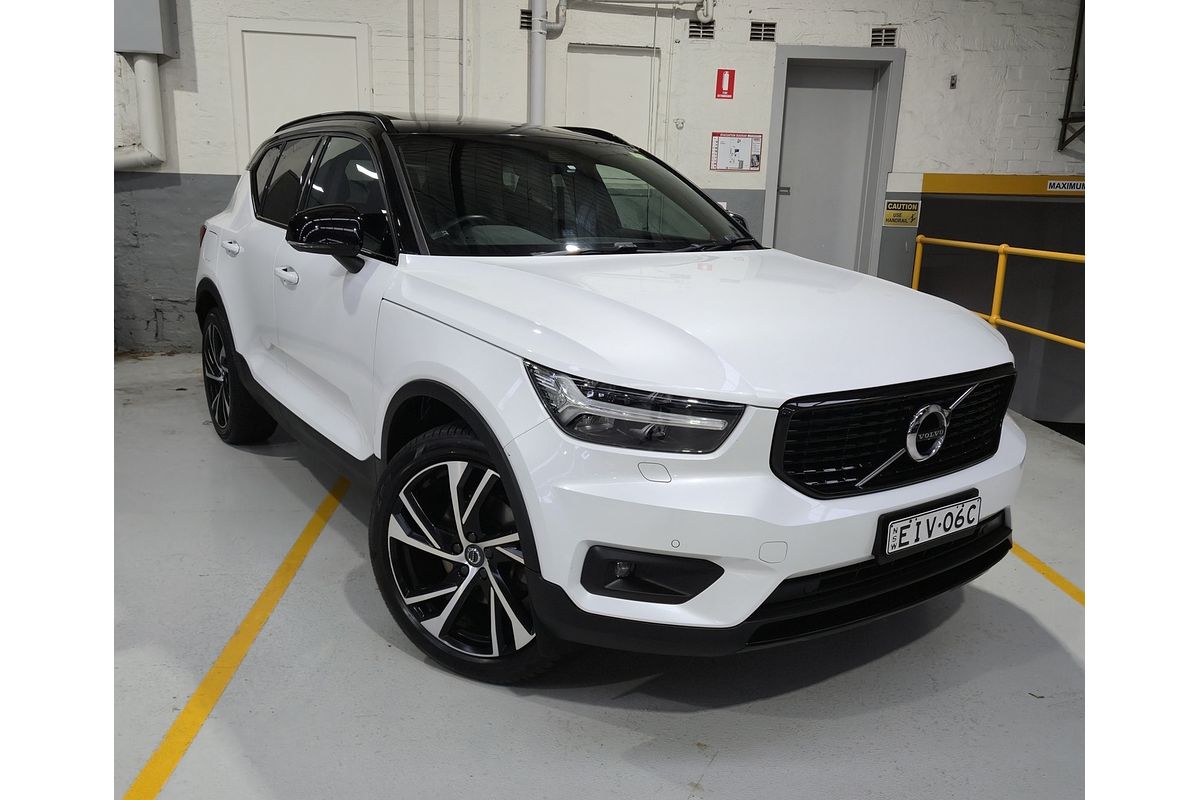 2020 Volvo XC40 T5 R-Design