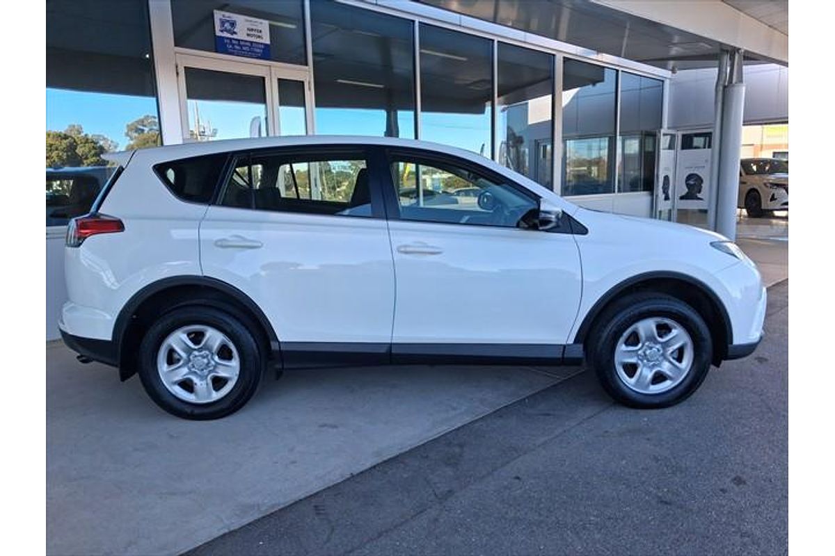 2018 Toyota RAV4 GX ZSA42R