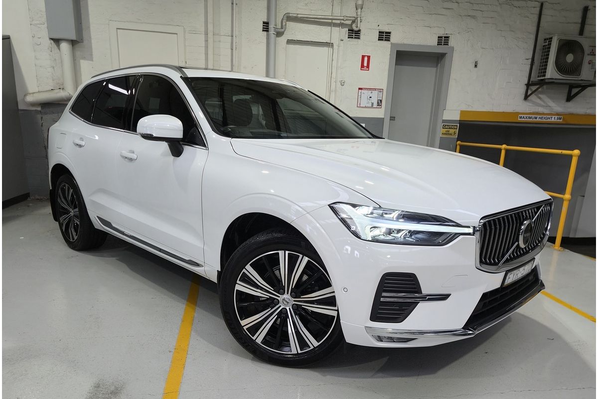 2022 Volvo XC60 B5 Inscription
