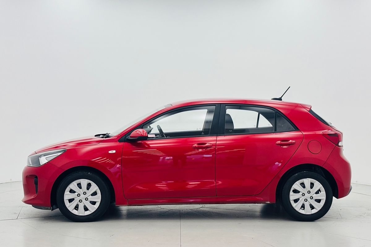 2017 Kia RIO S 6 SP MANUAL 5D HATCHBACK 4CYL 