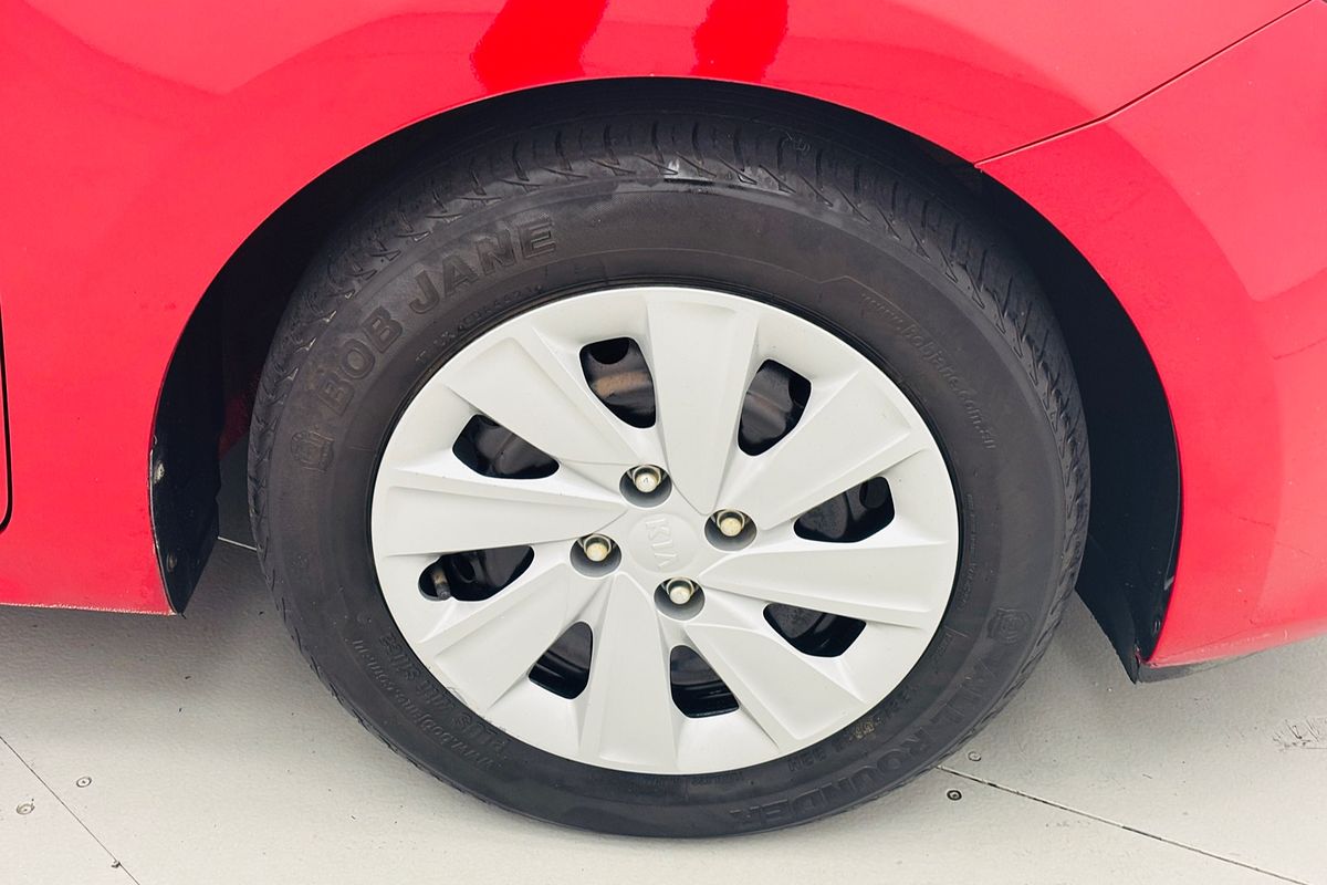 2017 Kia RIO S 6 SP MANUAL 5D HATCHBACK 4CYL 