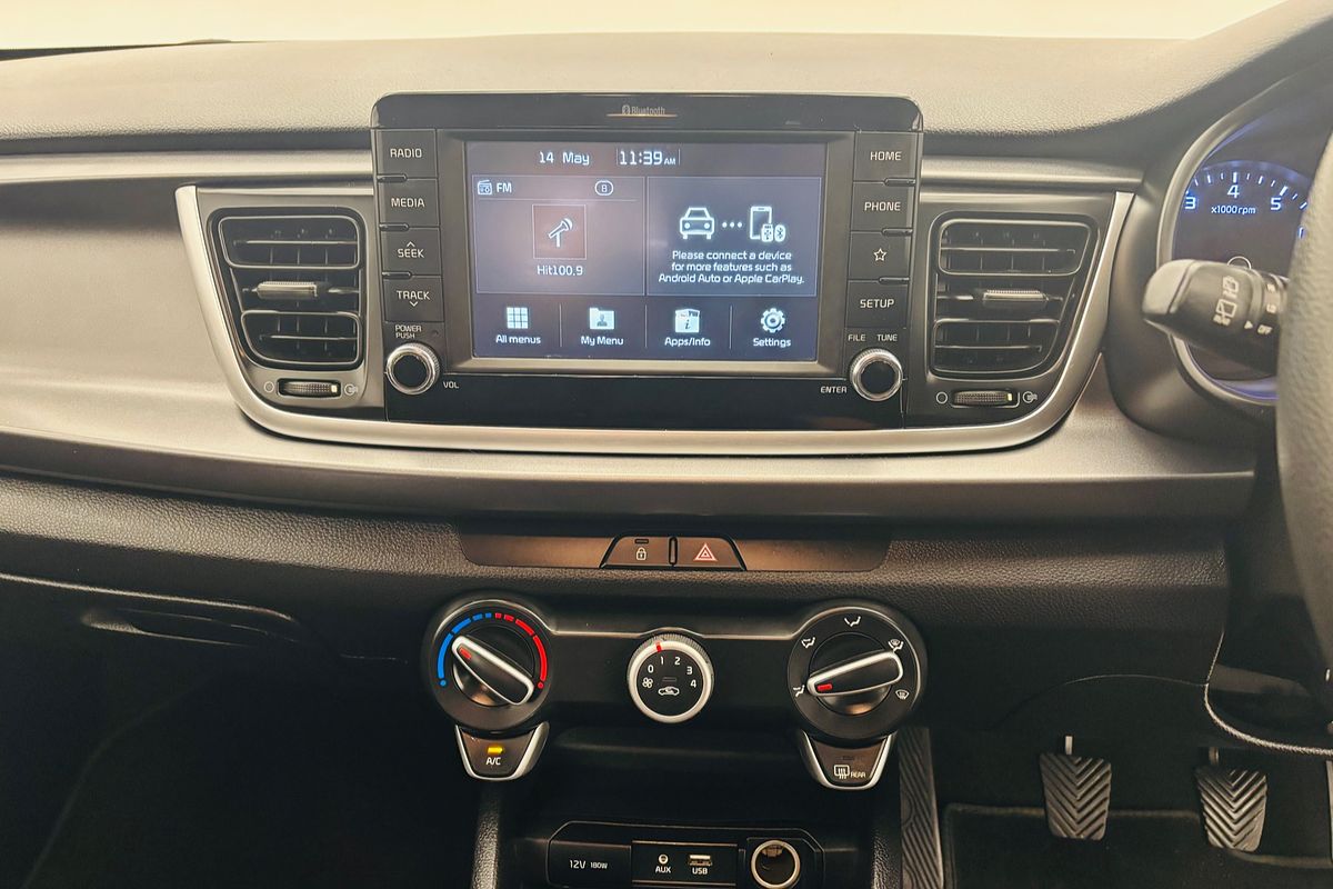 2017 Kia RIO S 6 SP MANUAL 5D HATCHBACK 4CYL 