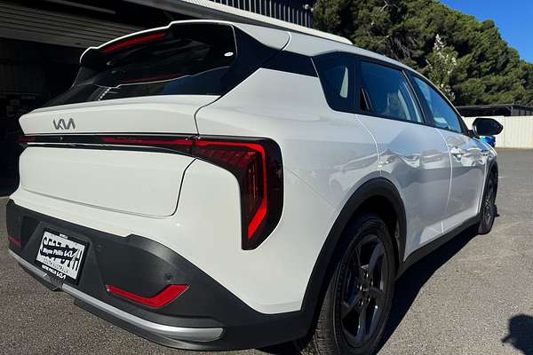 2025 Kia K4 S CL4m thumb-4