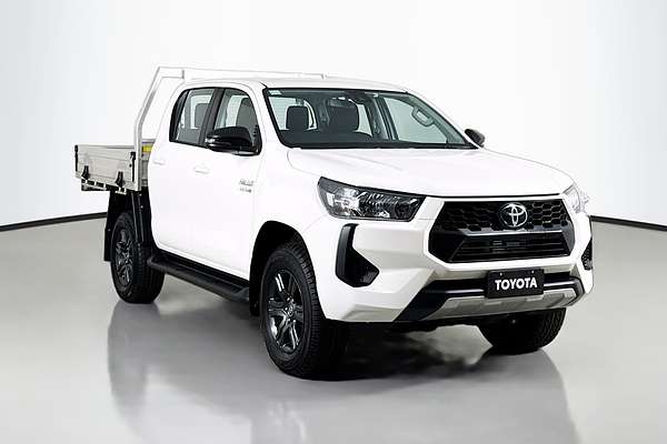 2025 Toyota Hilux SR 48V GUN126R 4X4