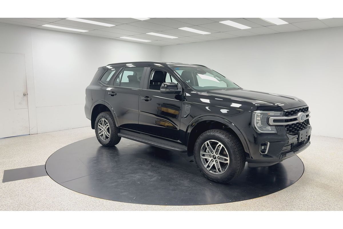 2025 Ford Everest Ambiente 2.0L