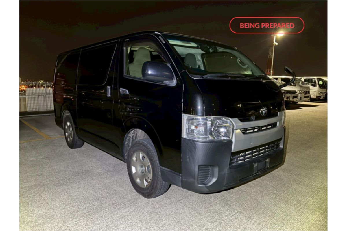 2016 Toyota Hiace DX 4WD