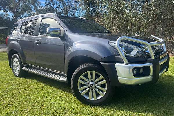 2018 Isuzu MU-X LS-T