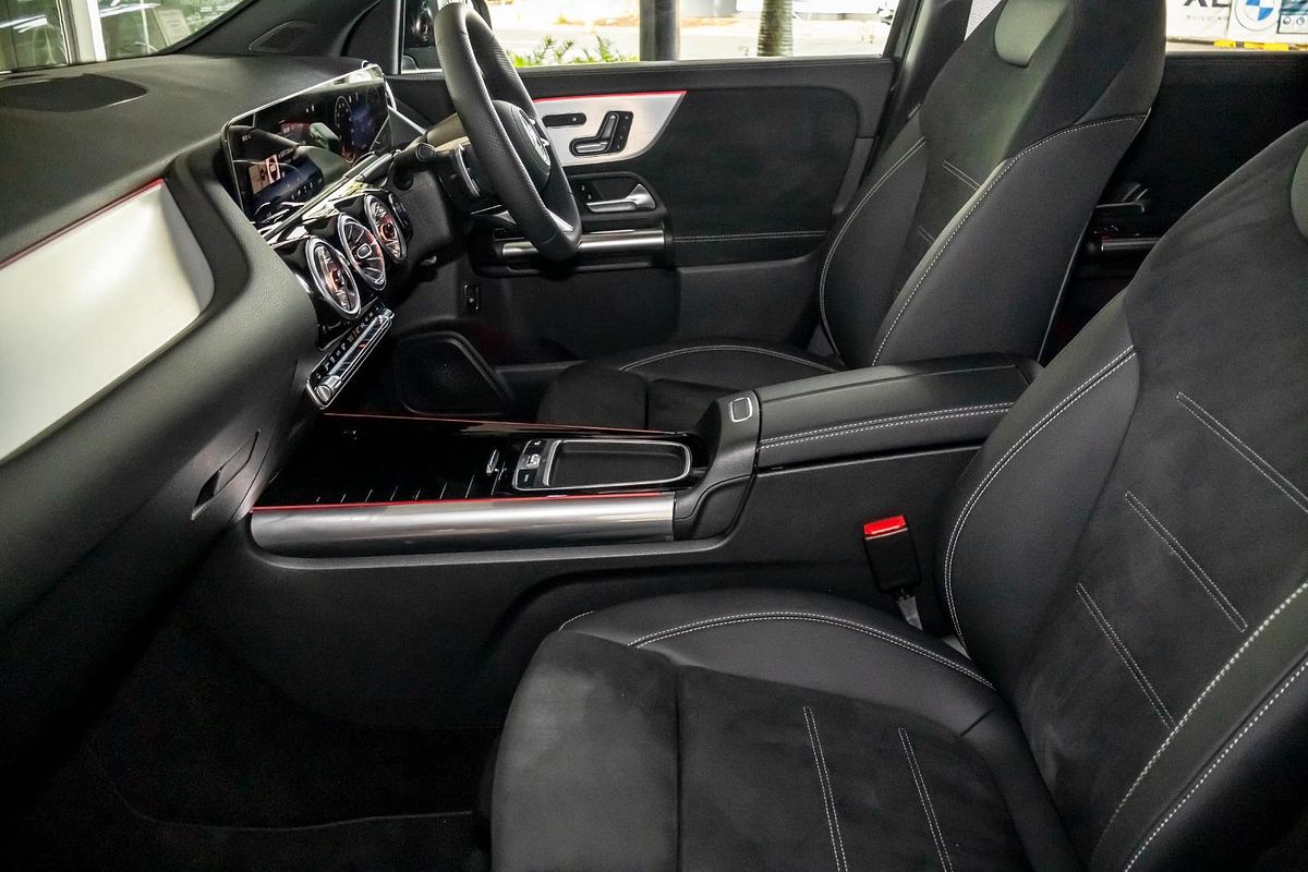H247 806+056MY GLA200 Special Ed WAG DUAL 7sp