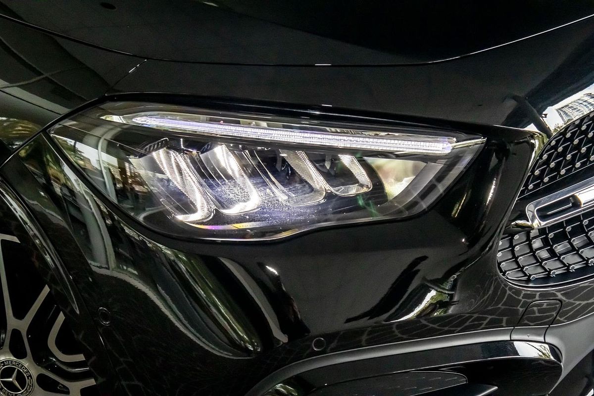 H247 806+056MY GLA200 Special Ed WAG DUAL 7sp