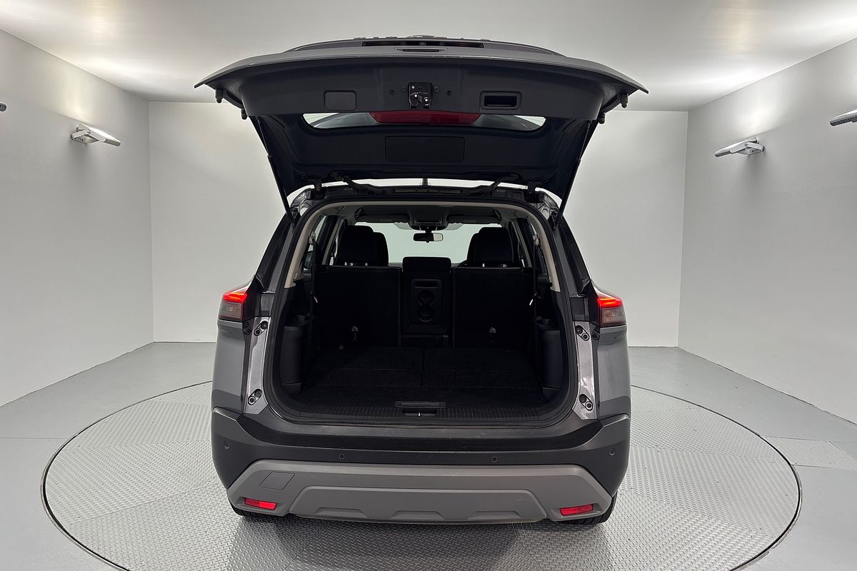 2024 Nissan X-TRAIL ST T33