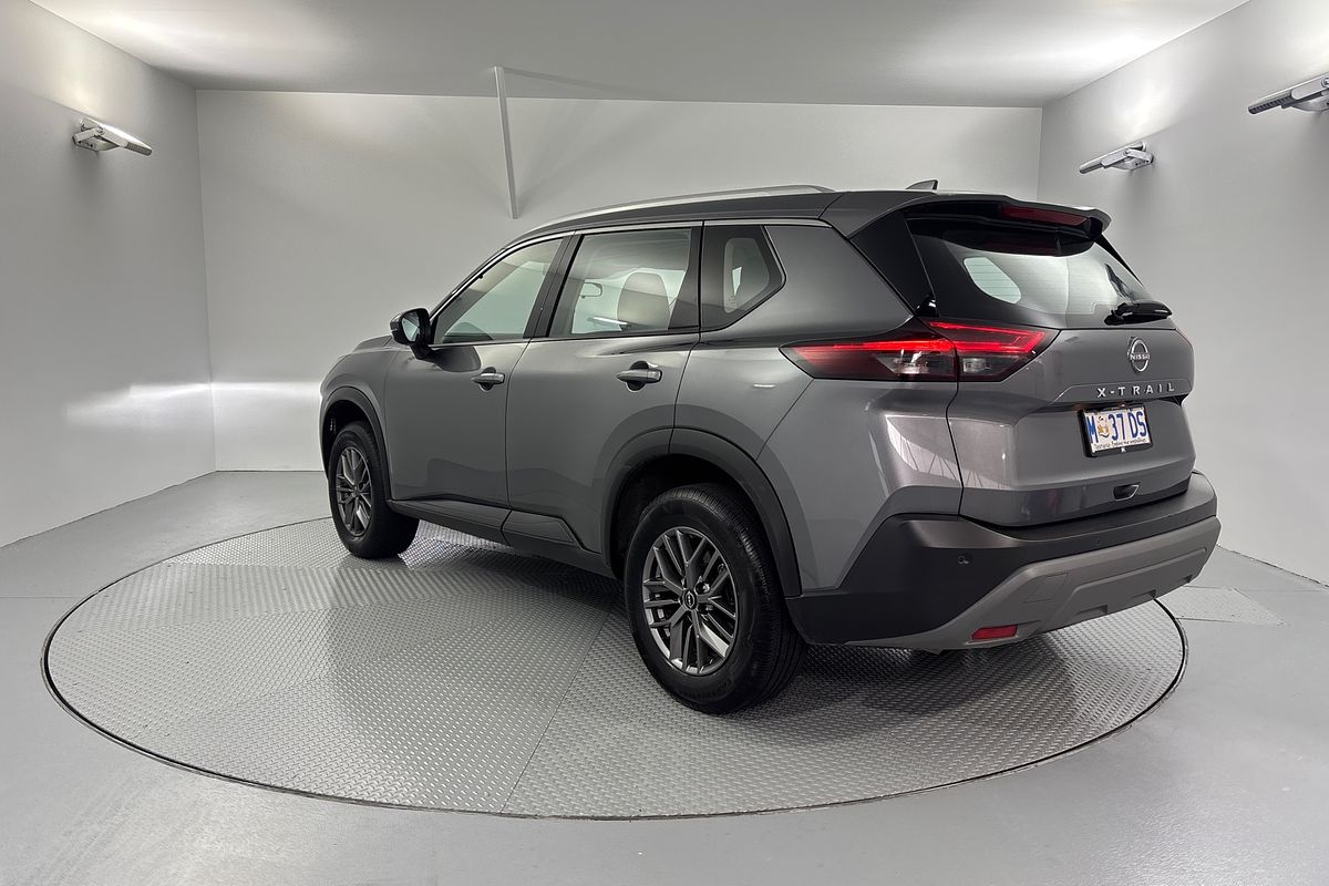 2024 Nissan X-TRAIL ST T33