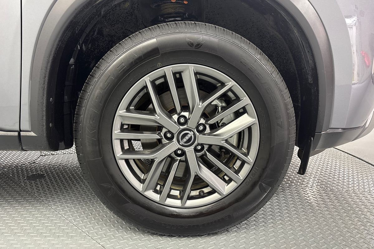 2024 Nissan X-TRAIL ST T33