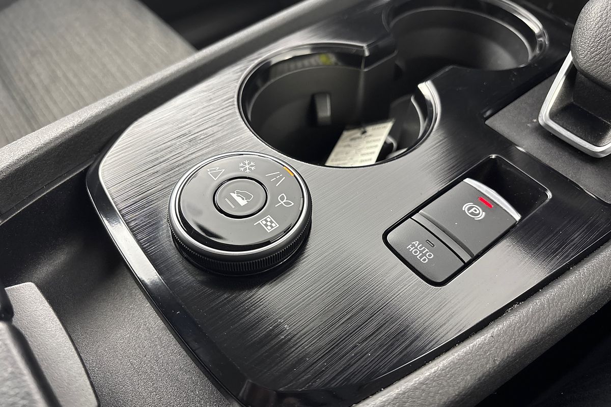 2024 Nissan X-TRAIL ST T33