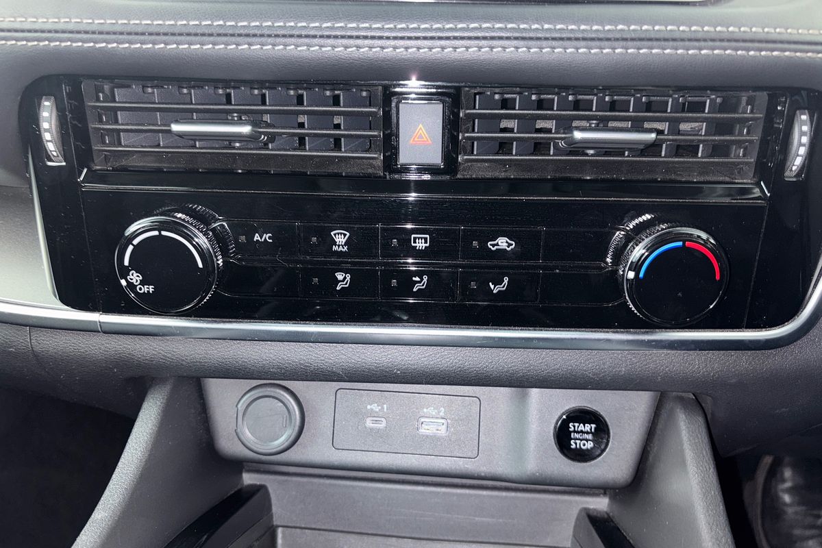 2024 Nissan X-TRAIL ST T33