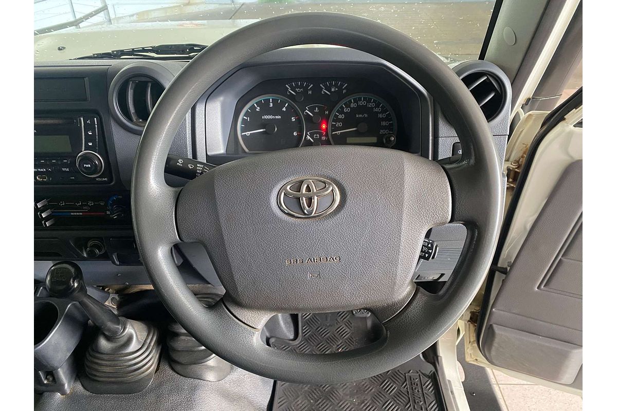 LANDCRUISER VDJ79R MY18 WORKMATE (4x4) 4.5L DTV8 DIESEL TURBO F/INJ 5 SP MANUAL C/CHAS