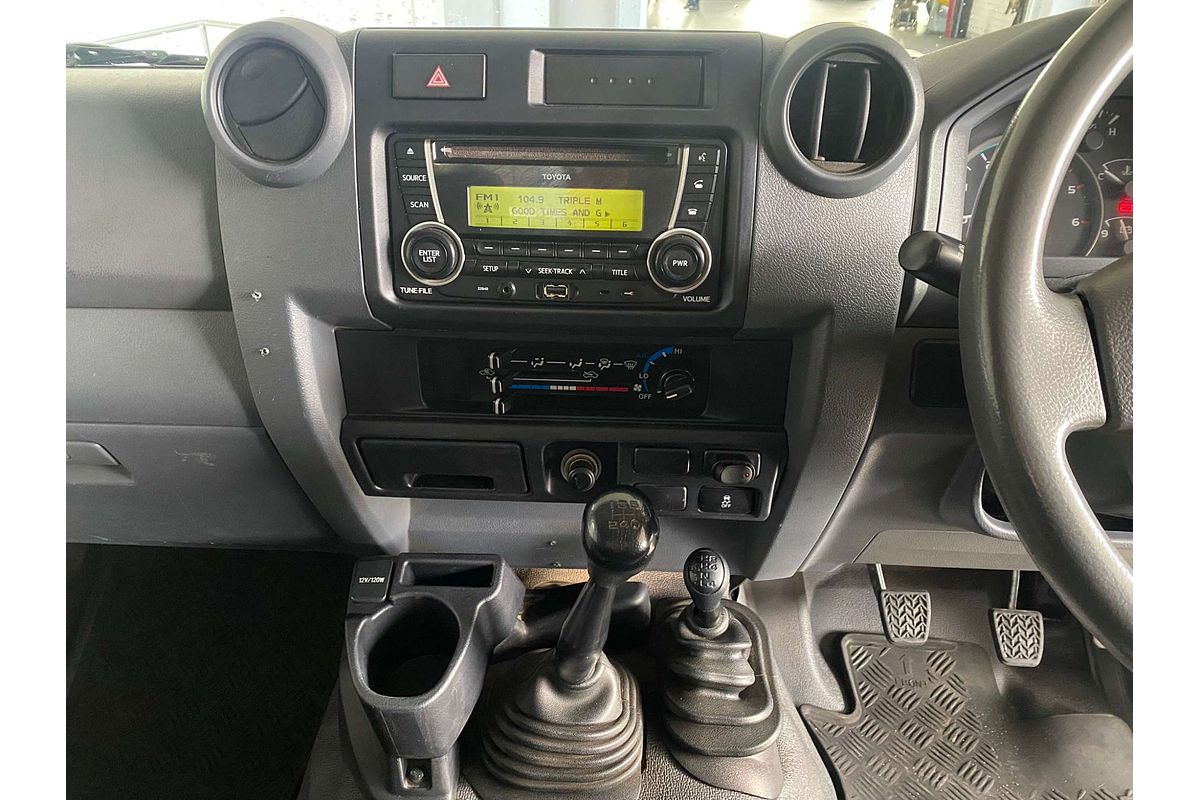 LANDCRUISER VDJ79R MY18 WORKMATE (4x4) 4.5L DTV8 DIESEL TURBO F/INJ 5 SP MANUAL C/CHAS