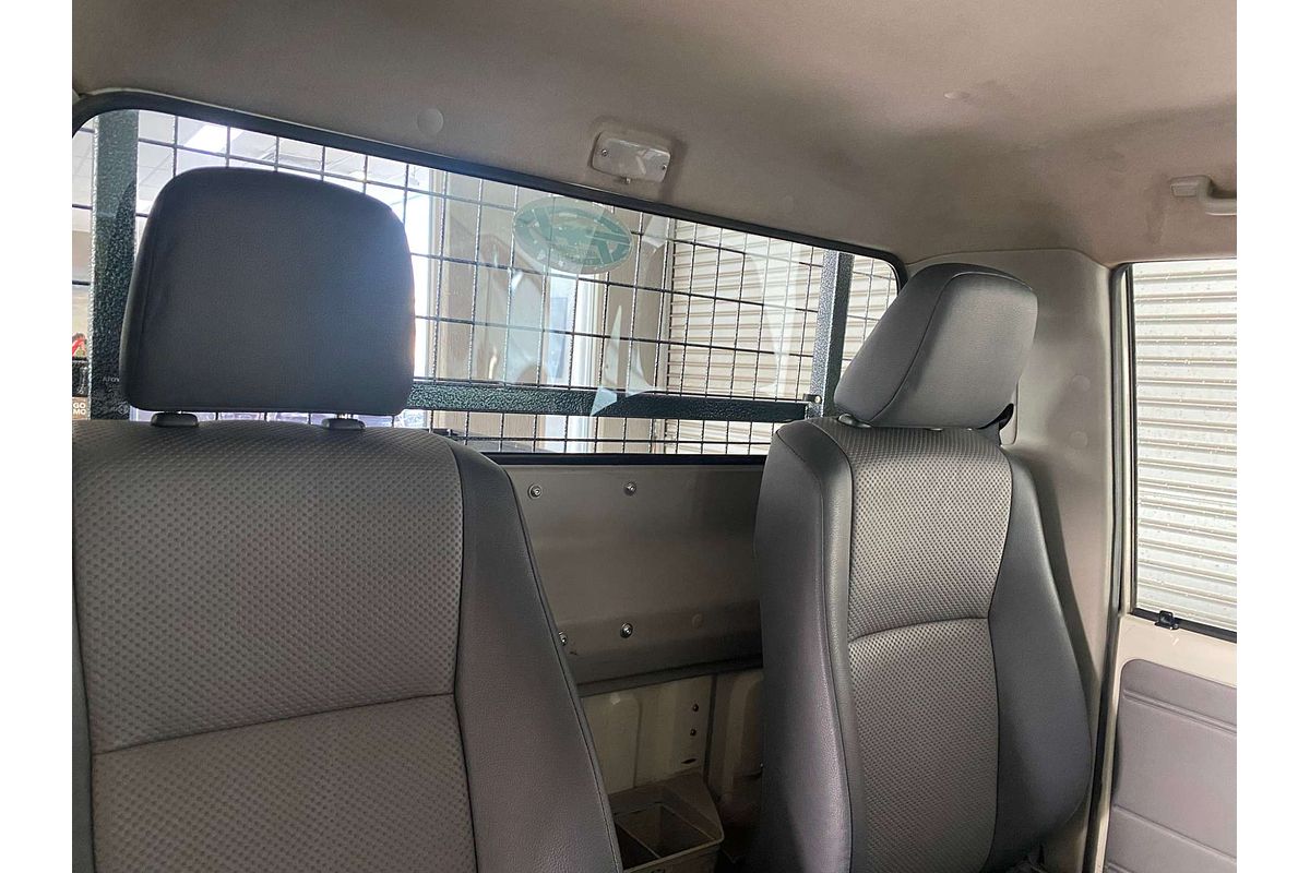 LANDCRUISER VDJ79R MY18 WORKMATE (4x4) 4.5L DTV8 DIESEL TURBO F/INJ 5 SP MANUAL C/CHAS