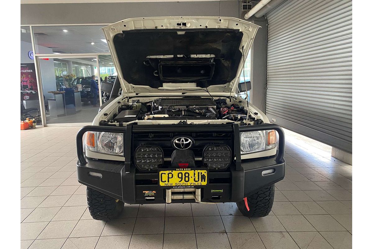 LANDCRUISER VDJ79R MY18 WORKMATE (4x4) 4.5L DTV8 DIESEL TURBO F/INJ 5 SP MANUAL C/CHAS