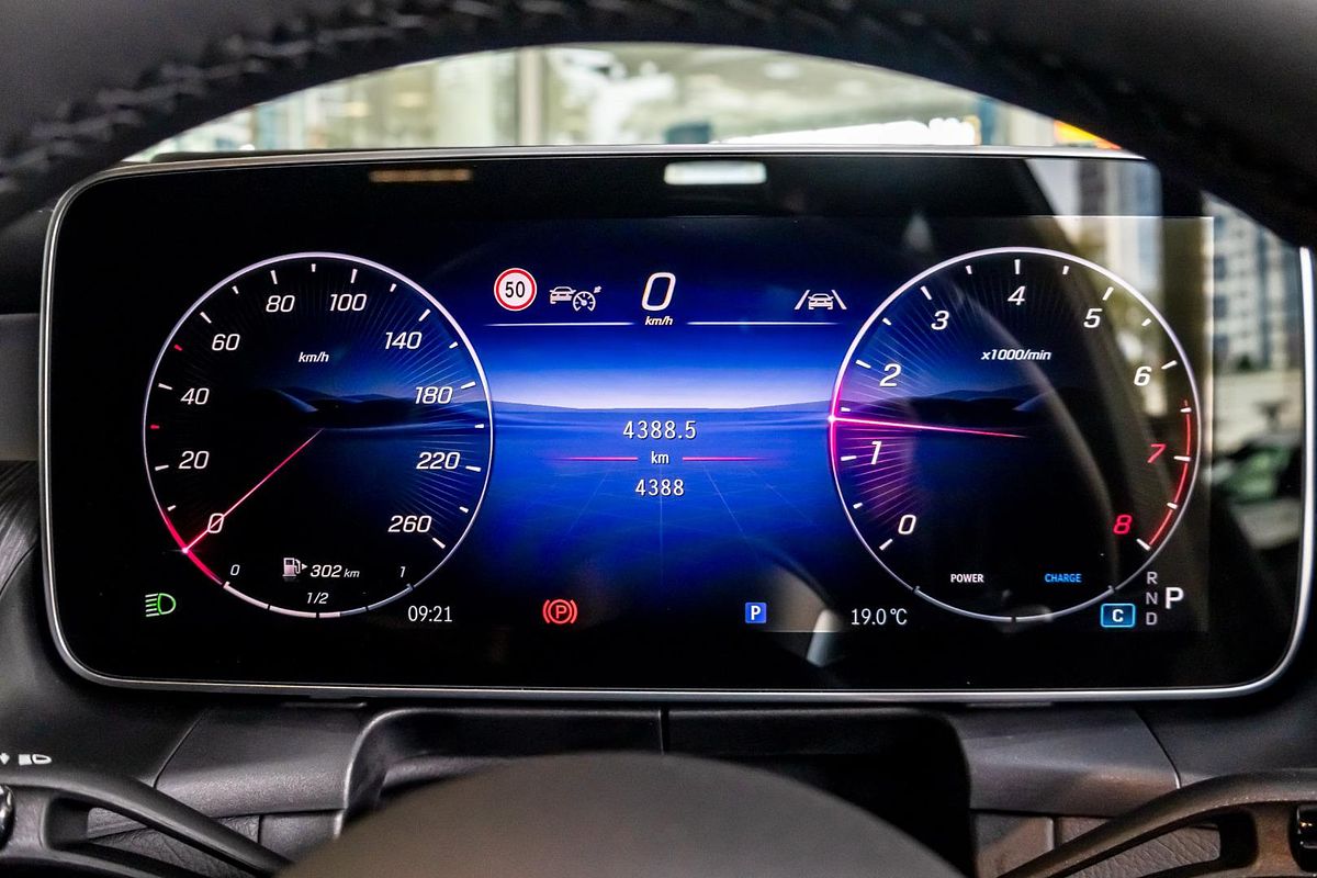 C254 806+056MY GLC300 CPE 9G 9 sp 2.0T/17kW