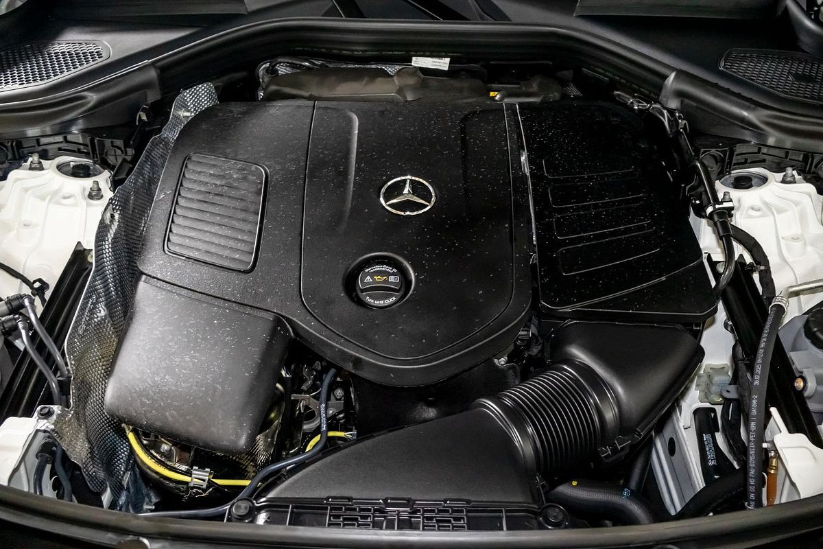 C254 806+056MY GLC300 CPE 9G 9 sp 2.0T/17kW