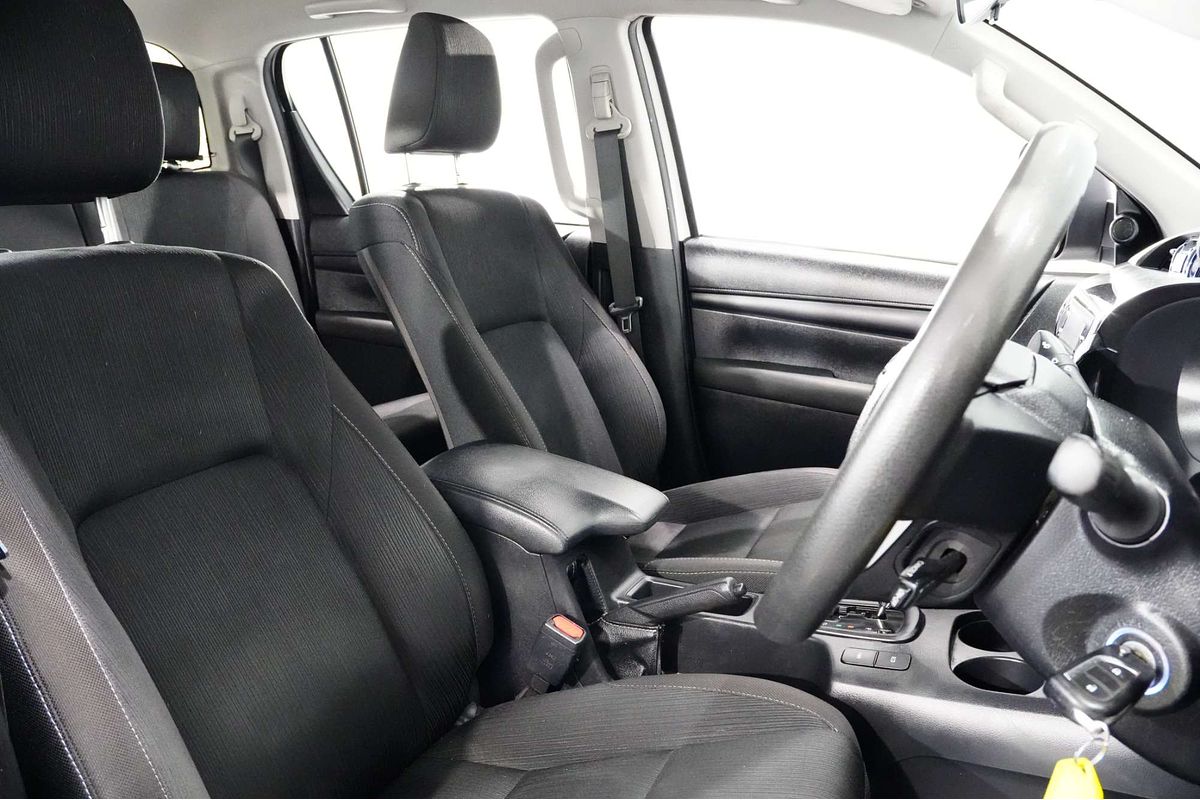 2022 Toyota Hilux SR GUN126R 4X4