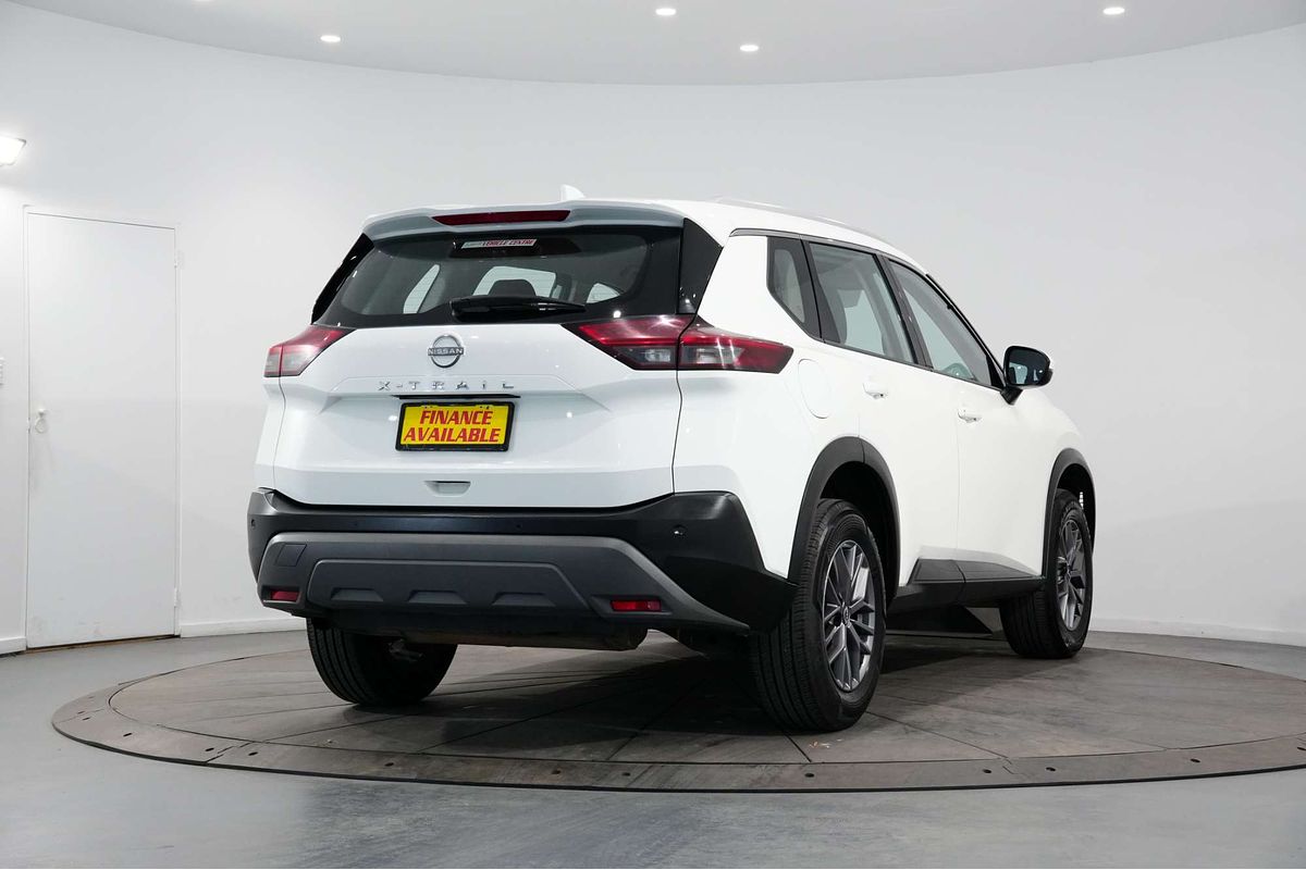 2024 Nissan X-TRAIL ST T33