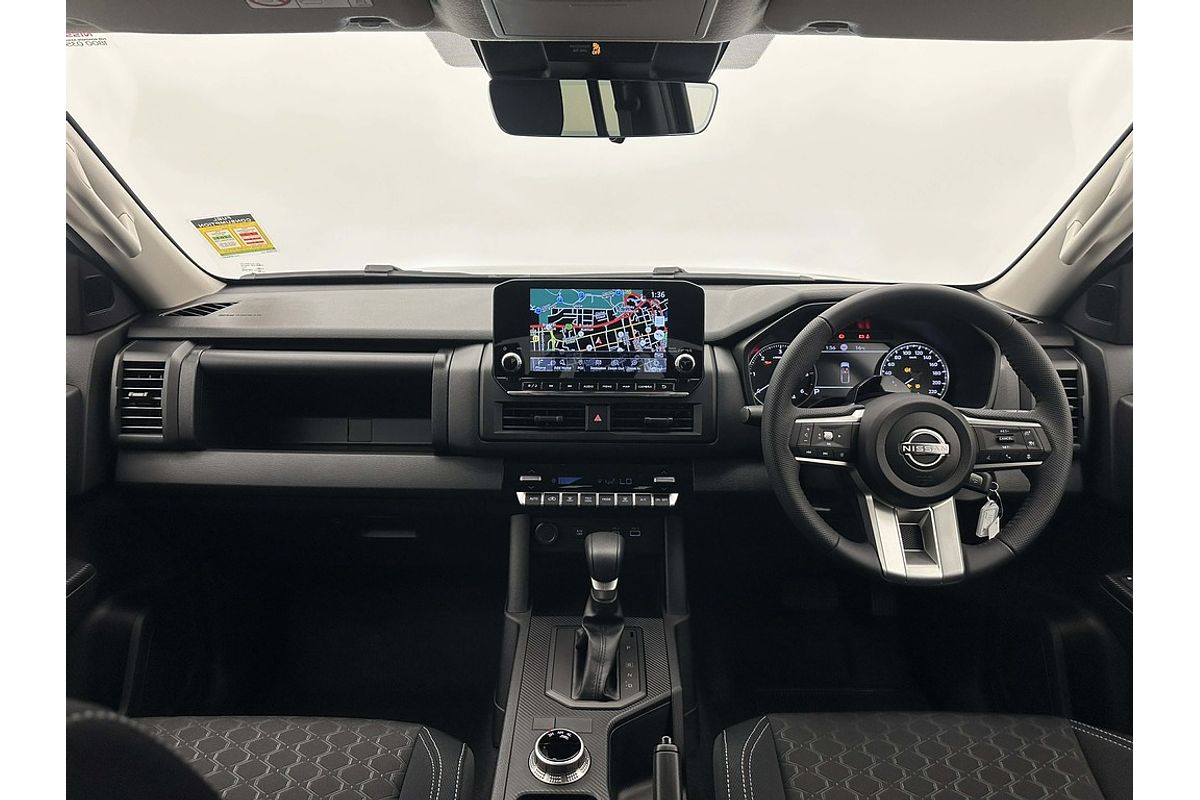 Nissan NAVARA 4X4 2.4 DSL AUTO DC ST