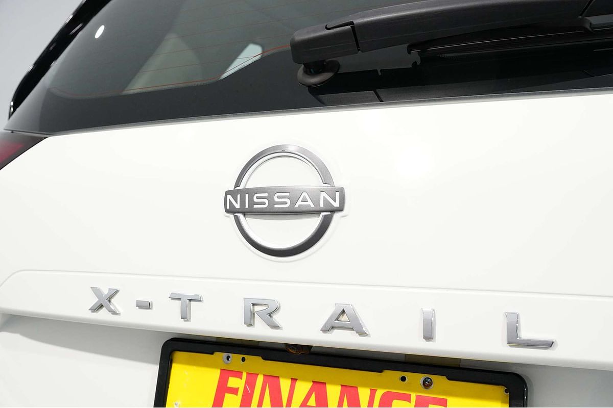 2024 Nissan X-TRAIL ST T33