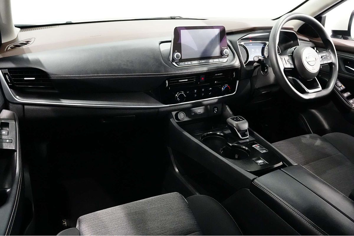 2024 Nissan X-TRAIL ST T33
