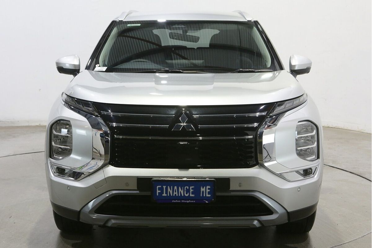 2025 Mitsubishi Outlander LS ZM