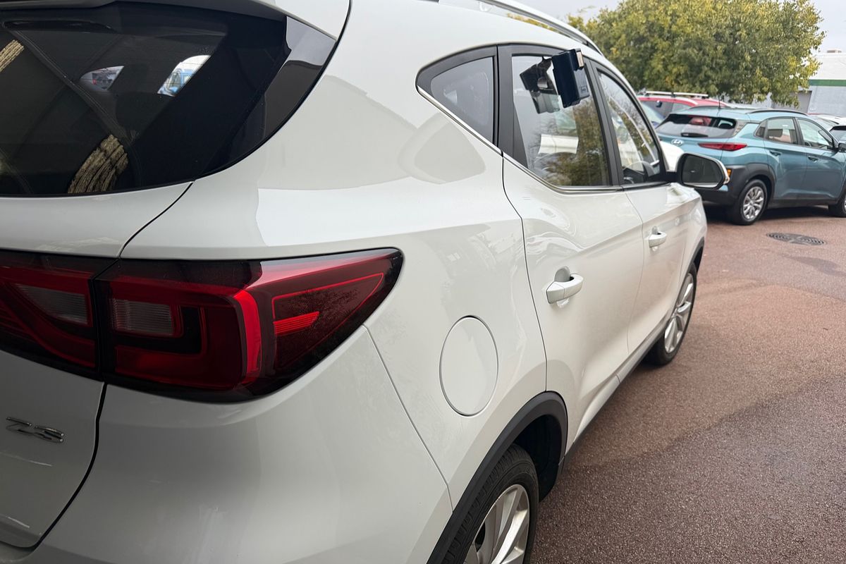 2022 MG ZS Excite AZS1