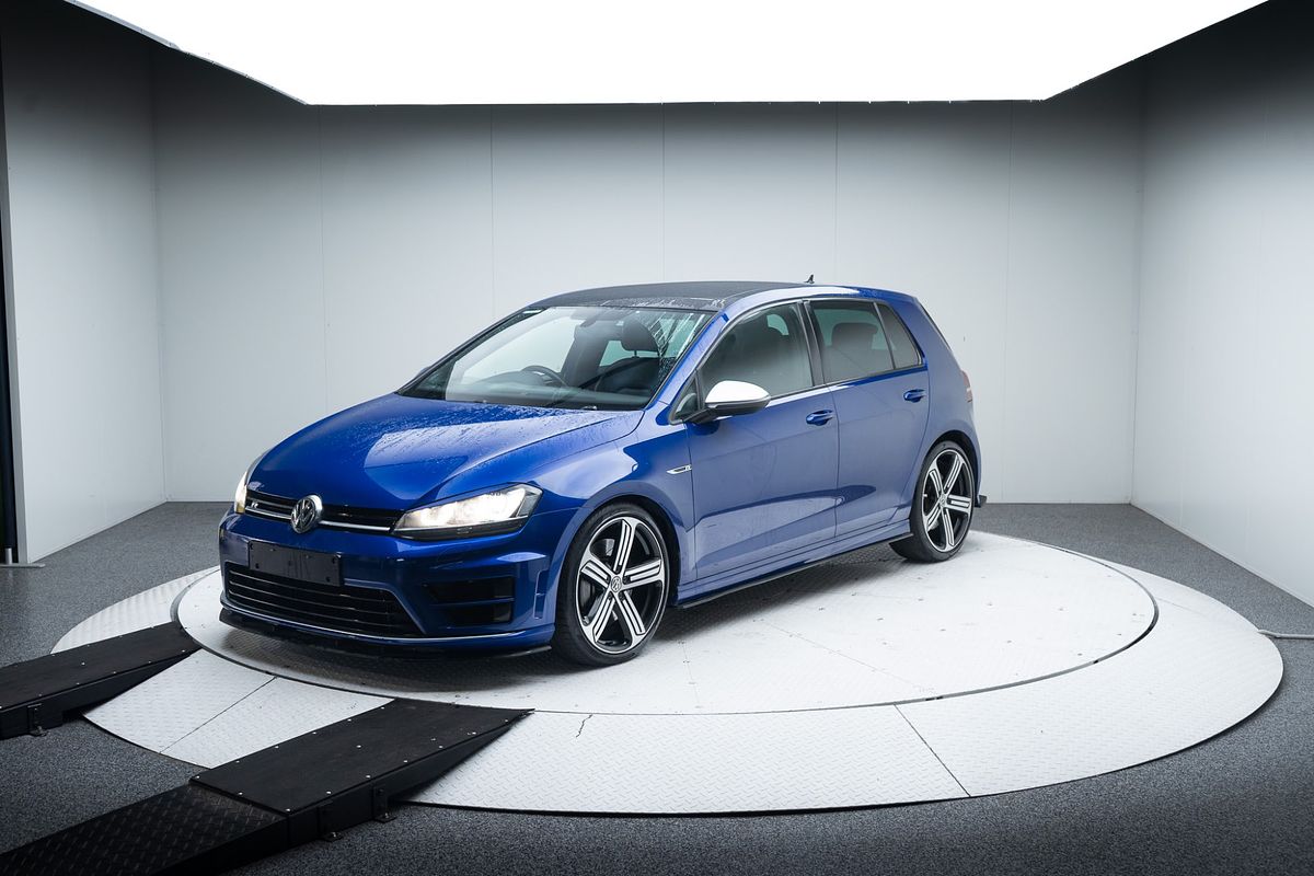2016 Volkswagen Golf R 7
