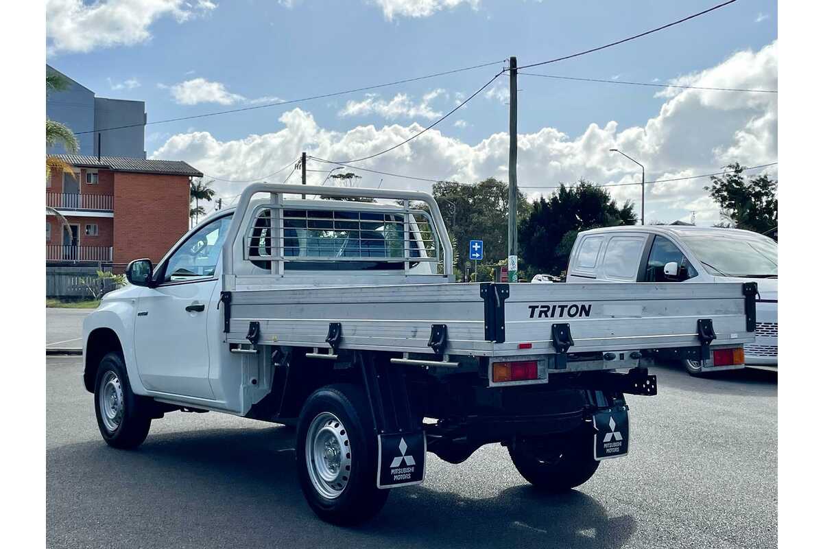 2021 Mitsubishi Triton GLX MR