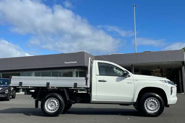 2021 Mitsubishi Triton GLX MR