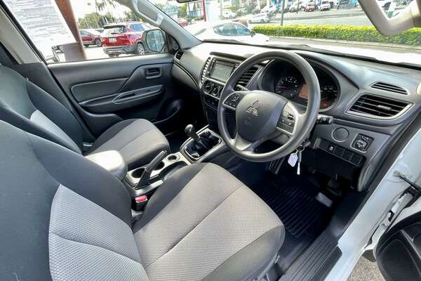 2021 Mitsubishi Triton GLX MR