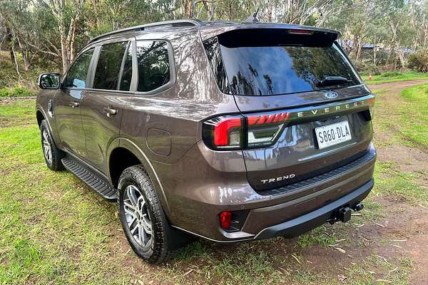 2025 Ford Everest Trend 2.0L thumb-6