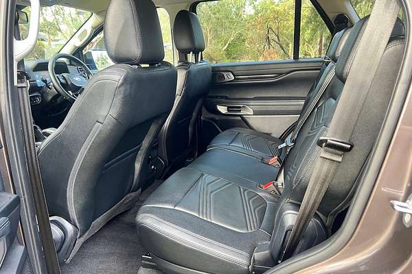 2025 Ford Everest Trend 2.0L thumb-12