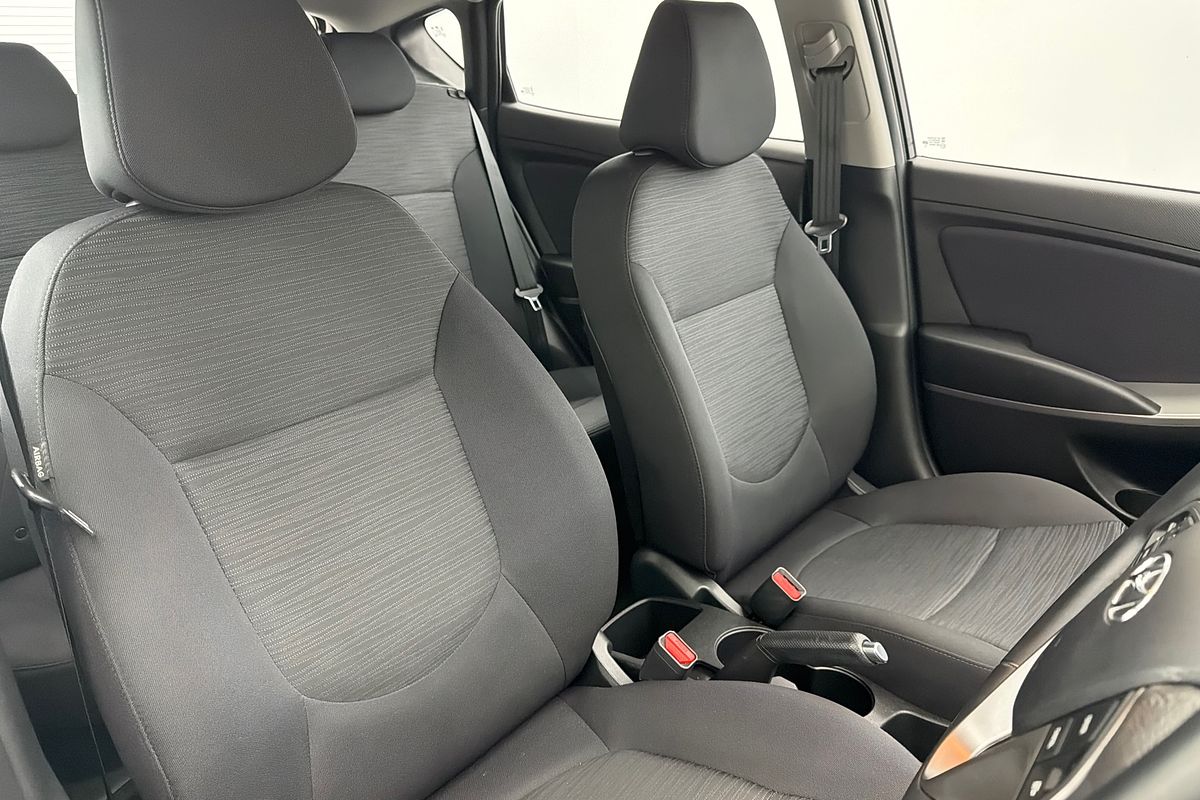 2019 Hyundai Accent Sport RB6