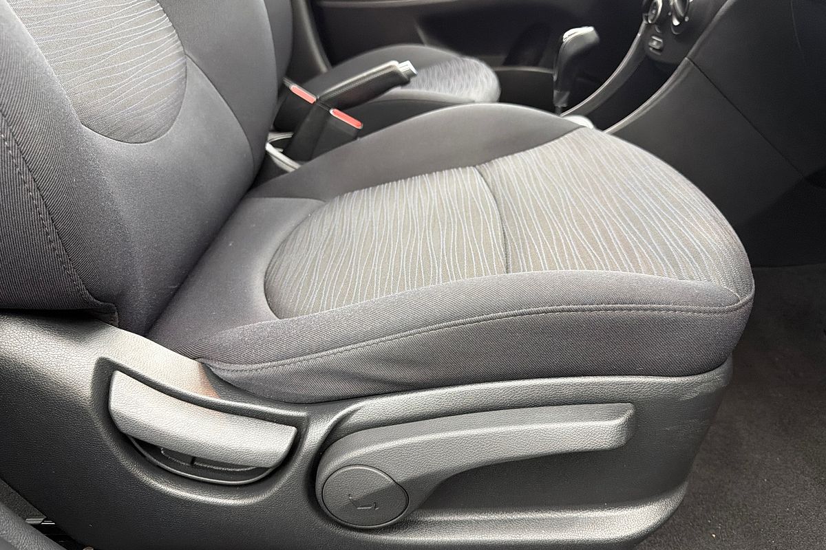 2019 Hyundai Accent Sport RB6