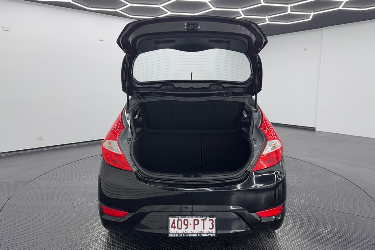 2019 Hyundai Accent Sport RB6