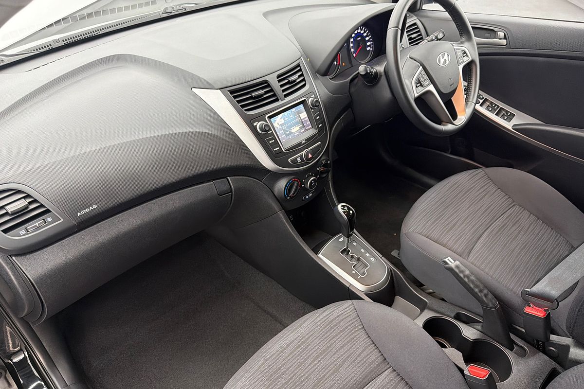 2019 Hyundai Accent Sport RB6