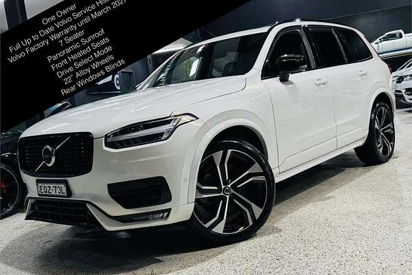 2022 Volvo XC90 B6 R-Design
